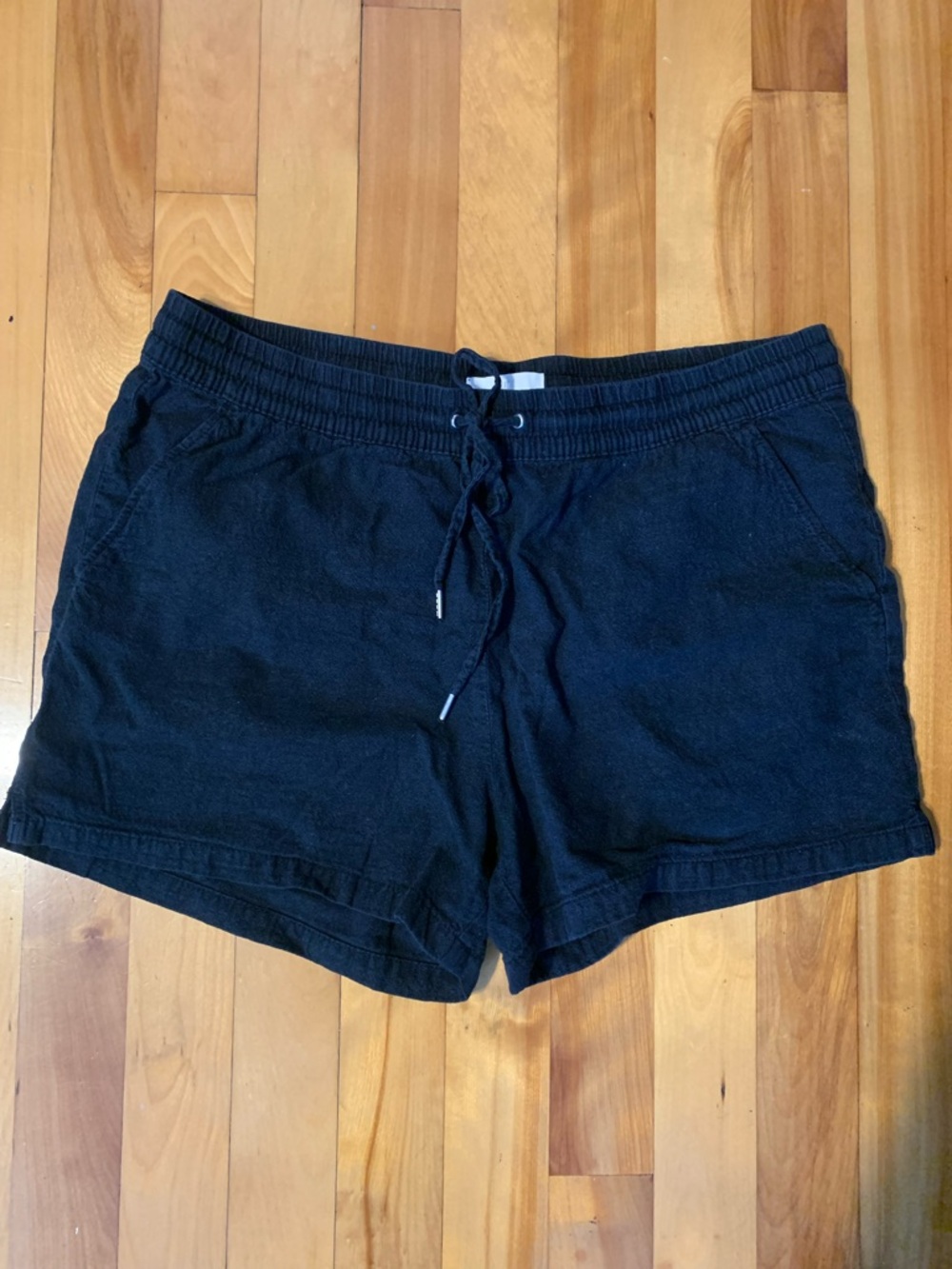 H&M Black Casual Drawstring Women's Shorts